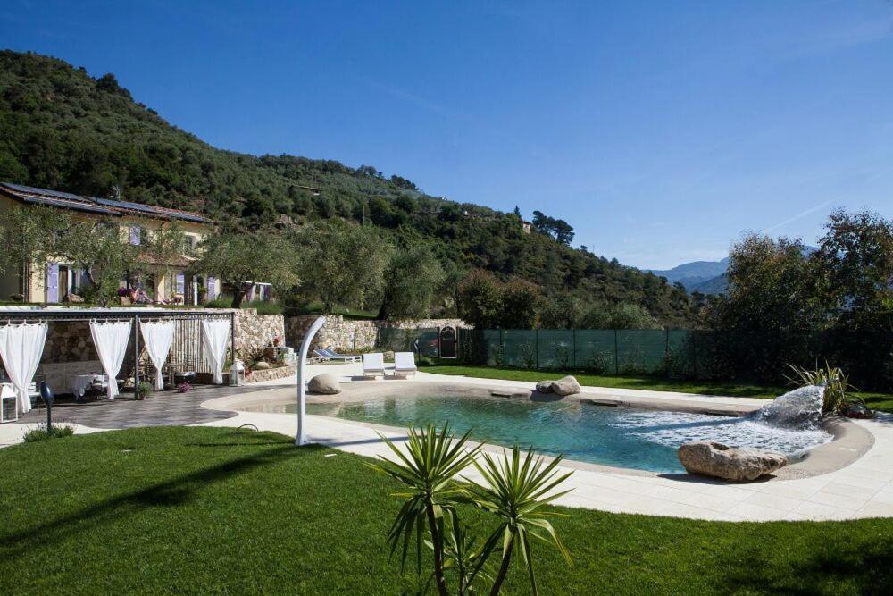 La Cicala Stonata Bed & Breakfast Dolceacqua Bagian luar foto