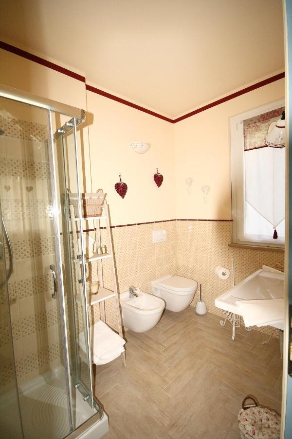 La Cicala Stonata Bed & Breakfast Dolceacqua Bagian luar foto