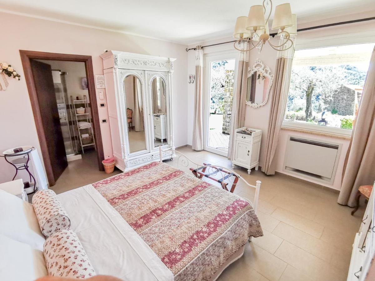 La Cicala Stonata Bed & Breakfast Dolceacqua Bagian luar foto